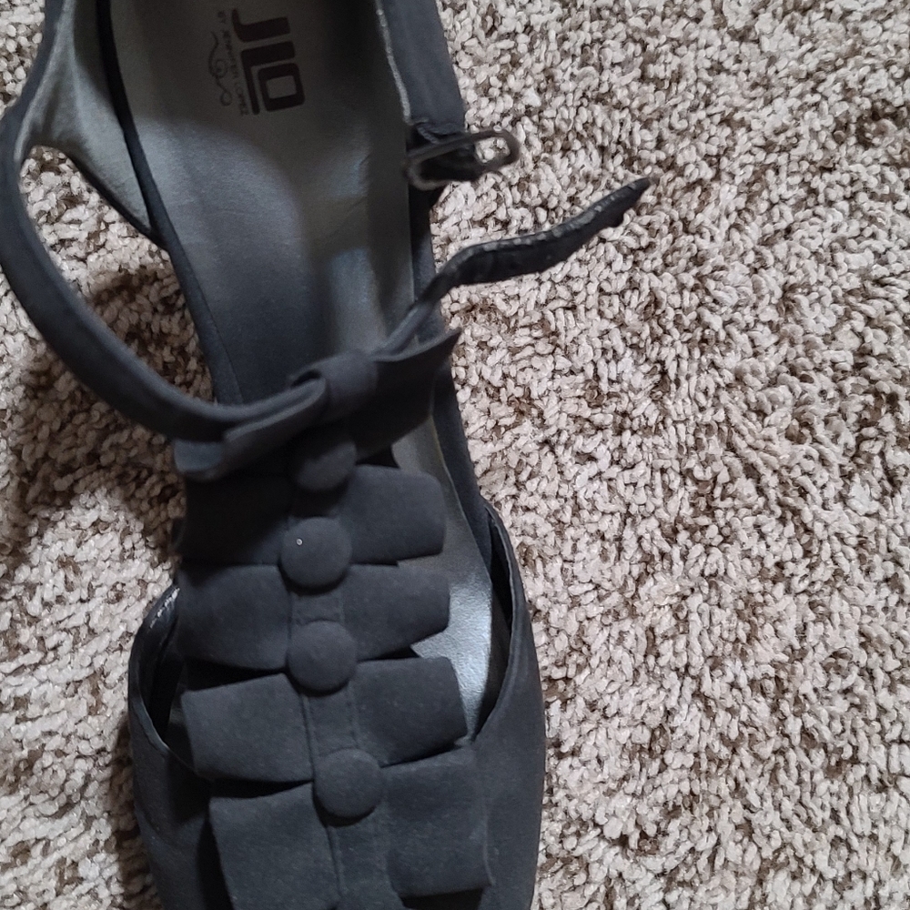 Nice pair of J lo Gray high heels